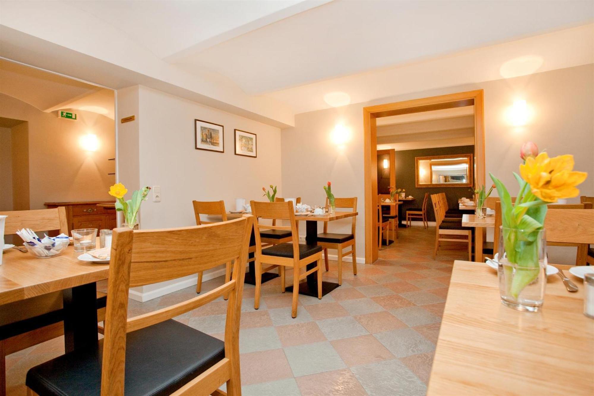 Hotel Garni Getreuer Eckart Binz Exterior photo
