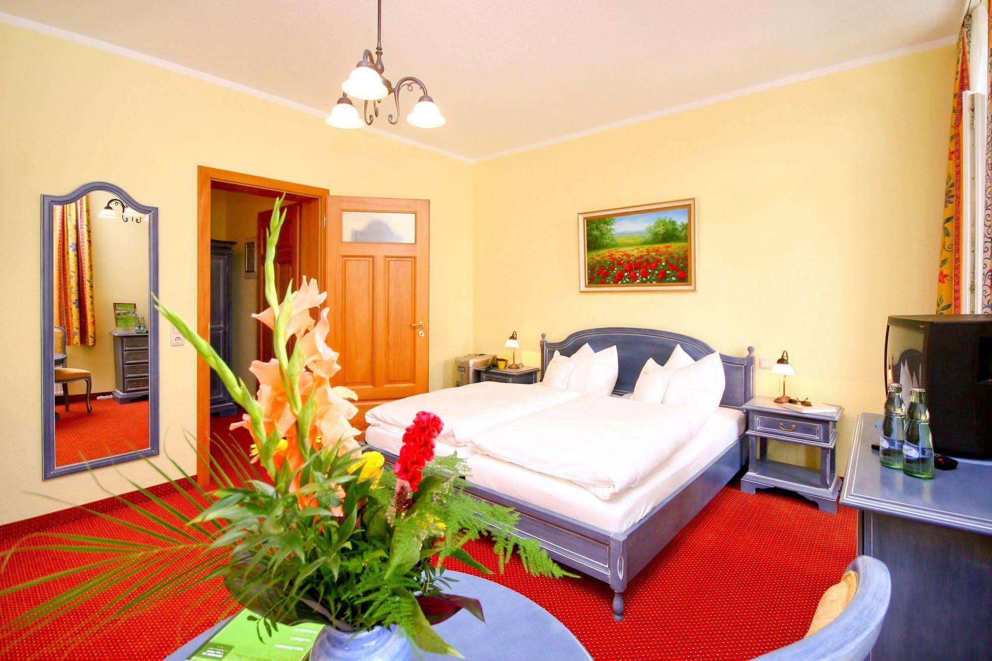 Hotel Garni Getreuer Eckart Binz Exterior photo
